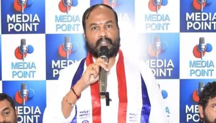 బీసీ ఉద్యమ ఫలితం.. మున్సిపల్ ఎన్నికల్లో 61% బీసీలే బీసీ ఉద్యమ ఫలితం.. మున్సిపల్ ఎన్నికల్లో 61% బీసీలే