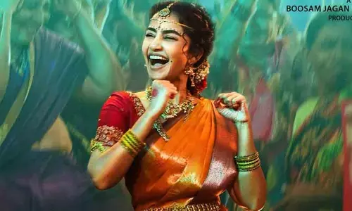 కీర్తి కళ్యాణంకు ముహూర్తం ఫిక్స్.. పెళ్లి కూతురి గెటప్‌లో అదిరిపోయిన అనుపమ