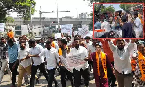 ఇంటర్ బోర్డు వద్ద ఉద్రిక్త వాతావరణం.. ఏబీవీపీ నేతలు సహ విద్యార్థుల అరెస్ట్