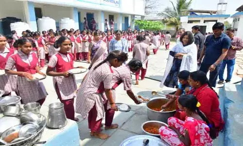 ప్రతి విద్యార్థి లక్ష్యాన్ని నిర్దేశించుకుని చదవాలి :   కలెక్టర్ విజయేందిర బోయి