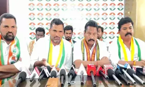 ఎమ్మెల్యే ఒక మానసిక రోగి