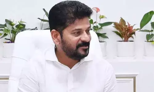 ముంబై నుంచి ఢిల్లీకి చేరుకున్న CM రేవంత్ రెడ్డి.. కాసేపట్లో ప్రధాని విందుకు హాజరు