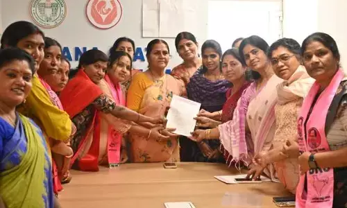 వివేక్, వంశీకృష్ణతో మాకు ప్రాణభయం: క్యాతనపల్లి బీఆర్ఎస్ కౌన్సిలర్లు