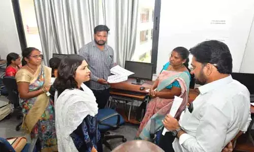 ఓటరు జాబితా మ్యాపింగ్ వేగవంతం చేయాలి :   కలెక్టర్ విజయేందిర బోయి