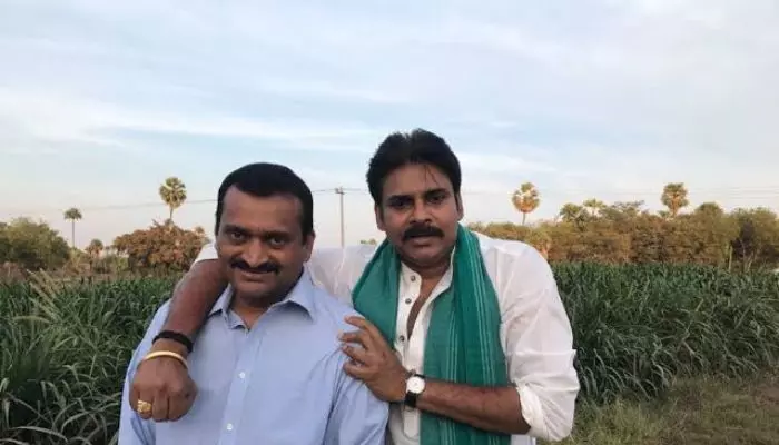 ఆ రోజు పవన్ అన్న మాటకి ఒక్కసారిగా సైలెంట్ అయ్యాను.. బండ్ల గణేష్ ఆ రోజు పవన్ అన్న మాటకి ఒక్కసారిగా సైలెంట్ అయ్యాను.. బండ్ల గణేష్