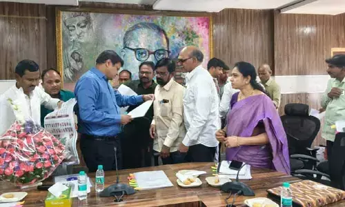 గురుకుల పాఠశాలల పని వేళల్లో మార్పులు! ఉపాధ్యాయ సంఘాల సమావేశంలో సెక్రటరీ హామీ