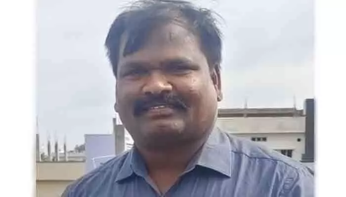 డిజిటల్ పేమెంట్ లో లంచాలు తీసుకున్న ఉద్యోగుల పై చర్యలు డిజిటల్ పేమెంట్ లో లంచాలు తీసుకున్న ఉద్యోగుల పై చర్యలు