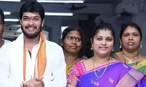 అజ్ఞాతంలోకి ఎమ్మెల్సీ అనంతబాబు భార్య అనంత లక్ష్మి దుర్గ