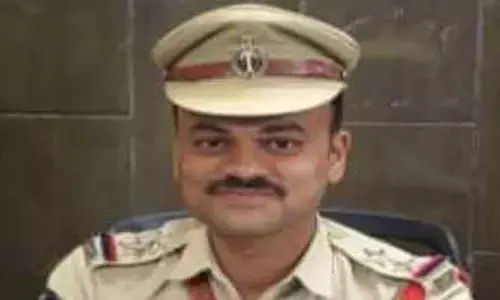 అంగ‌న్ వాడీ టీచ‌ర్ పై ఎస్సీ, ఎస్టీ కేసు న‌మోదు