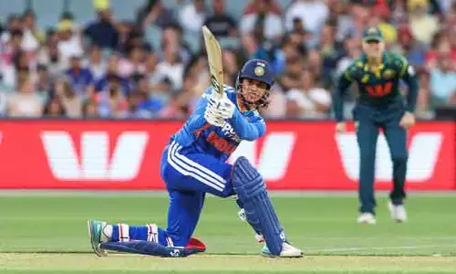 AUSW vs INDW: మెరిసిన మంధాన, రోడ్రిగ్స్.. ఆస్ట్రేలియాపై భారత్ భారీ స్కోరు