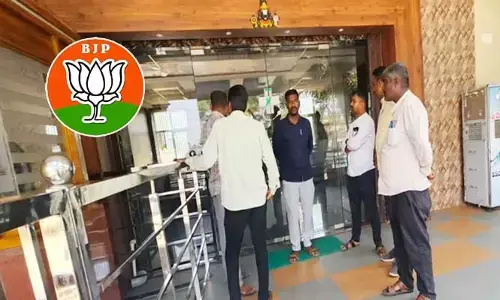 కొంపముంచిన రూ.10 లక్షల లంచం.. బీజేపీ ఎమ్మెల్యే అరెస్ట్