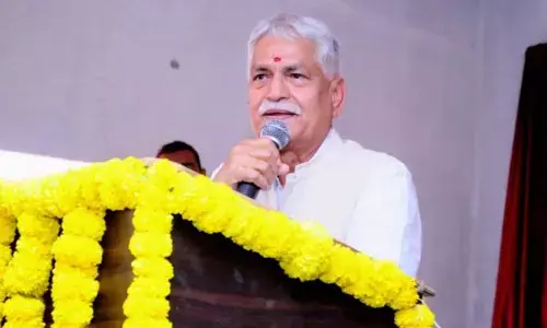 జర్నలిస్టుల జీవితాలపై మోనోగ్రాఫ్స్: మీడియా అకాడమీ చైర్మన్
