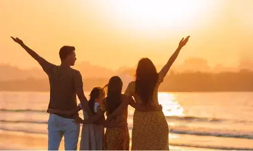 కుటుంబ బంధం..