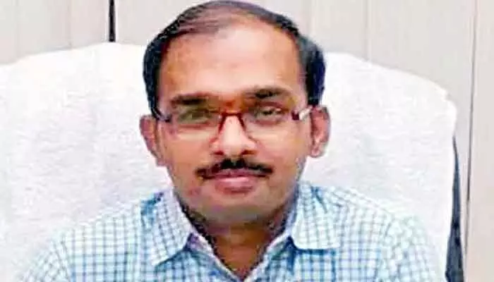 ఏపీ లిక్కర్ కేసులో కీలక పరిణామం... ఏ2 నిందితుడు వాసుదేవరెడ్డి అరెస్ట్ ఏపీ లిక్కర్ కేసులో కీలక పరిణామం... ఏ2 నిందితుడు వాసుదేవరెడ్డి అరెస్ట్