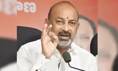 రౌడీయిజం చేస్తే ఉపేక్షించేది లేదు.. కాంగ్రెస్‌కు బండి సంజయ్ మాస్ వార్నింగ్