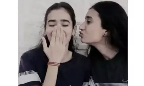 గుండెను పిండేసే విషాదం.. పెళ్లికి కొన్ని గంటల ముందు అక్కాచెల్లెళ్లు సూసైడ్
