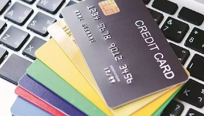 Credit Cards: క్రెడిట్ కార్డులపై విధించే ఈ ఛార్జీల గురించి తెలుసుకున్నారా! Credit Cards: క్రెడిట్ కార్డులపై విధించే ఈ ఛార్జీల గురించి తెలుసుకున్నారా!