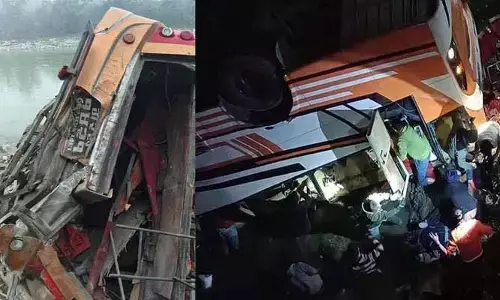 ఘోర బస్సుప్రమాదం.. 18 మంది దుర్మరణం