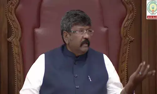 శాసనమండలిలో మళ్లీ వైసీపీ ఆందోళనలు.. కూటమి సభ్యుల అసహనం