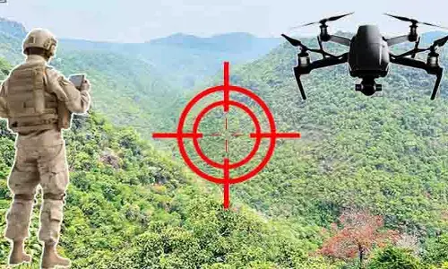 తెలంగాణ-ఛత్తీస్‌గఢ్ సరిహద్దుల్లో హైఅలర్ట్.. గాల్లో డేగలా డ్రోన్లు, నేలపై కదులుతున్న బలగాలు