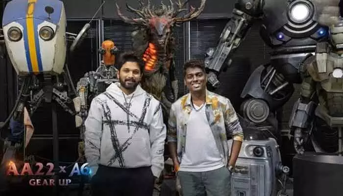 ఐకాన్ స్టార్ ఫ్యాన్స్కు బిగ్ సర్ప్రైజ్.. బర్త్డే స్పెషల్గా ఫస్ట్ గ్లింప్స్ ఐకాన్ స్టార్ ఫ్యాన్స్కు బిగ్ సర్ప్రైజ్.. బర్త్డే స్పెషల్గా ఫస్ట్ గ్లింప్స్