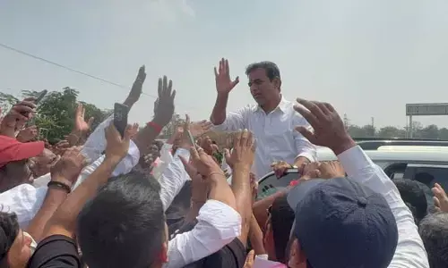 ఆదిలాబాద్ జైలుకు చేరుకున్న కేటీఆర్
