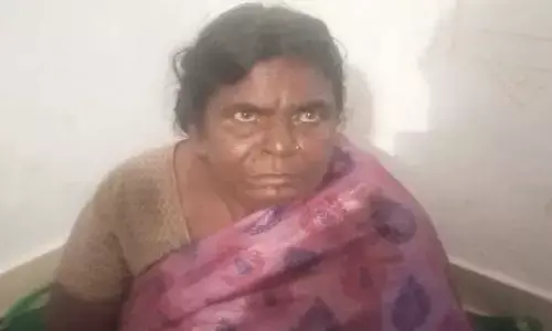 పొయ్యి మంట‌ బారిన ప‌డి వృద్ధురాలు మృతి