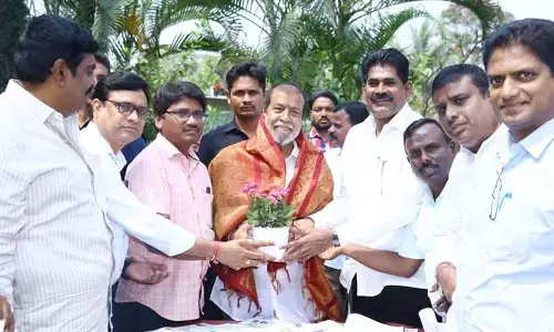 మంత్రి దృష్టికి మెడికల్ విద్యార్థుల సమస్యలు.. సానుకూల స్పందన