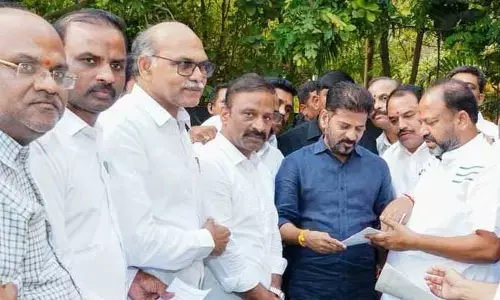 TG: తహశీల్దార్లకు పదోన్నతి కల్పించండి
