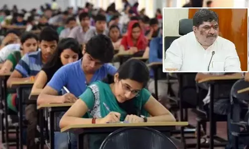 హాల్ టికెట్ చూపిస్తే చాలు.. ఎక్కడైనా దించుతాం! విద్యార్థులకు మంత్రి పొన్నం గుడ్ న్యూస్