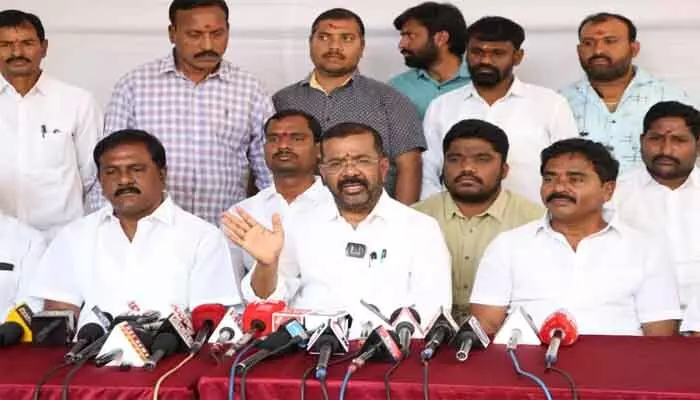 చెప్పుకునే అభివృద్ధి ఏదీ లేదు కాబట్టే విమర్శలు : ఎమ్మెల్యే నాయిని రాజేందర్ రెడ్డి చెప్పుకునే అభివృద్ధి ఏదీ లేదు కాబట్టే విమర్శలు : ఎమ్మెల్యే నాయిని రాజేందర్ రెడ్డి