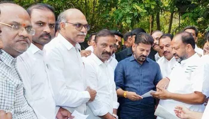 TG: తహశీల్దార్లకు పదోన్నతి కల్పించండి TG: తహశీల్దార్లకు పదోన్నతి కల్పించండి