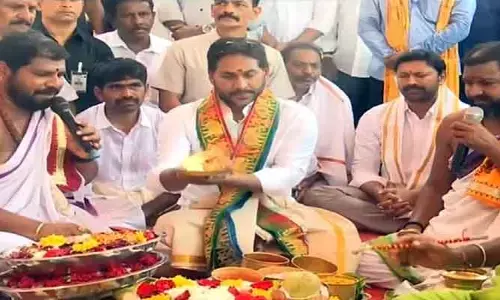 భక్తి మార్గం ద్వారానే శాంతి, సౌభ్రాతృత్వం: వైఎస్ జగన్