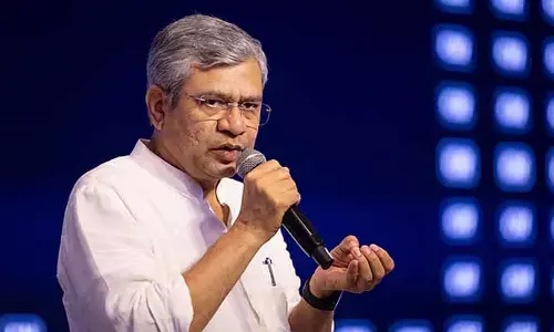 కంటెంట్ క్రియేటర్లకు న్యాయమైన వాటా ఇవ్వాల్సిందే: కేంద్ర మంత్రి అశ్విని వైష్ణవ్