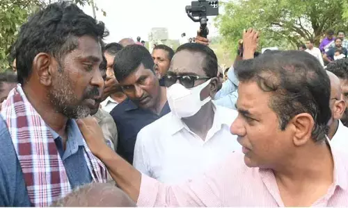 ఒరిజినల్ గాంధీలు ఒకప్పుడు ఉండేవారు.. ఇప్పుడెవరూ లేరు: కేటీఆర్ కీలక వ్యాఖ్యలు
