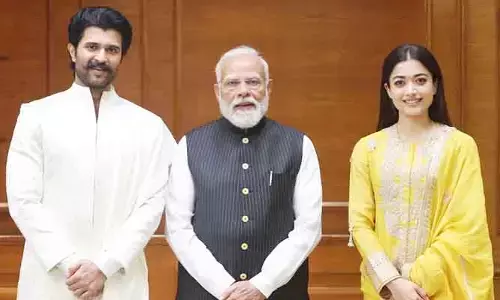 ప్రధాని మోదీని కలిసిన విజయ్‌, రష్మిక.. రిసెప్షన్‌కు ఆహ్వానం అందజేత