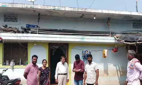 ఇందిర‌మ్మ ఇళ్లు నిరుపేద‌ల‌కు వ‌రం : జిల్లా హౌసింగ్ పీడీ వితోభ