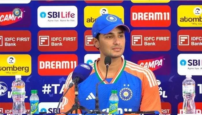 మళ్లీ డకౌటైతే.. గంభీర్, సూర్య ఏమన్నారో చెప్పిన అభిషేక్ మళ్లీ డకౌటైతే.. గంభీర్, సూర్య ఏమన్నారో చెప్పిన అభిషేక్
