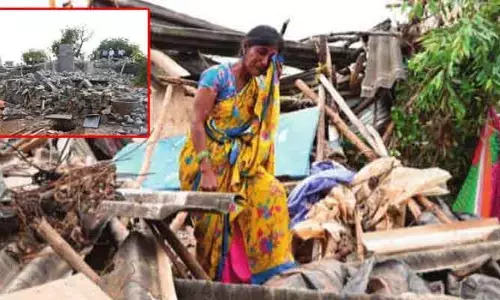 వెలుగుమట్లలో చీకట్లు: గూడు చెదిరె.. గుండె పగిలె!