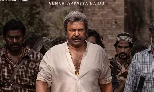 ‘శ్రీనివాస మంగాపురం’లో కలెక్షన్ కింగ్.. పవర్ ఫుల్ లుక్ విడుదల చేసిన డైరెక్టర్