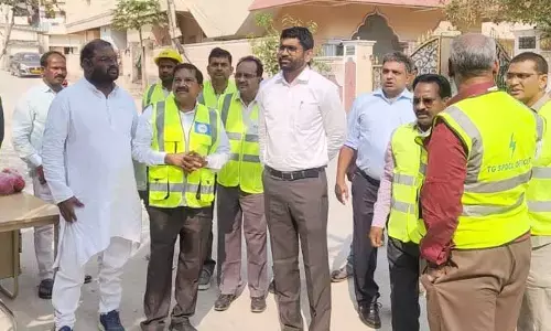 TG: నిన్న బాధ్యతల స్వీకరణ.. నేడు క్షేత్రస్థాయి పర్యటన