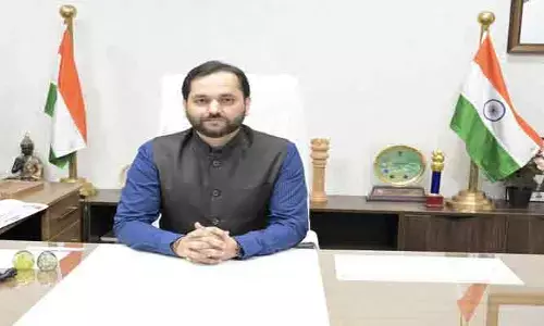 జిల్లా నూతన కలెక్టర్‌గా దీపక్ తివారి.. పదవీ బాధ్యతలు స్వీకరణ