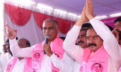 కాజీపేట కోచ్ ఫ్యాక్టరీలో స్థానికులకే ఉద్యోగాలు ఇవ్వాలి