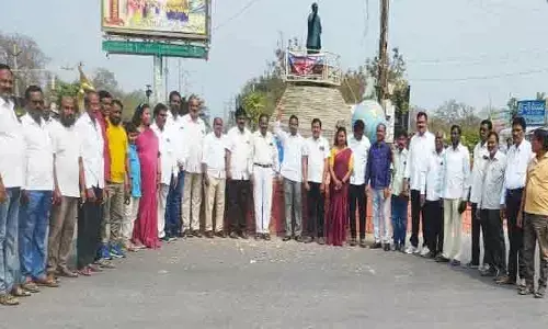మాదిగ అమరవీరులకు ఘన నివాళి.. కొవ్వొత్తుల ప్రదర్శన