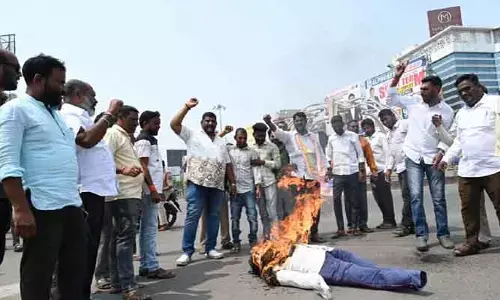షాద్ నగర్ ఎమ్మెల్యే వీర్లప‌ల్లి శంకర్ ఓ గాడిద