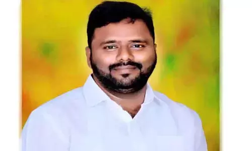 సీబీఎస్ఈ అనుమ‌తి లేకుండా కొన‌సాగుతున్న జ్యోతిష్మ‌తి పాఠ‌శాల‌పై చ‌ర్య‌లు తీసుకోవాల‌ని అద‌న‌పు క‌లెక్ట‌ర్ కి విన‌తి