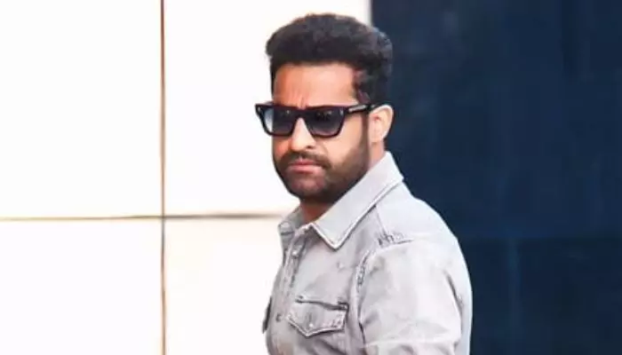 JR NTR : ఆ రెండు సినిమాలు వదిలేసి తప్పు చేశాను JR NTR : ఆ రెండు సినిమాలు వదిలేసి తప్పు చేశాను