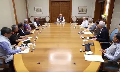 గల్ఫ్ సంక్షోభంపై కేబినెట్ కమిటీ ఆన్ సెక్యూరిటీ భేటీ.. భారతీయుల తరలింపు పై కసరత్తు!