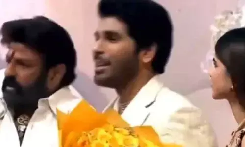 అల్లు శిరీష్ ప్రీ-వెడ్డింగ్ రిసెప్షన్‌లో బాల‌య్య సంద‌డి