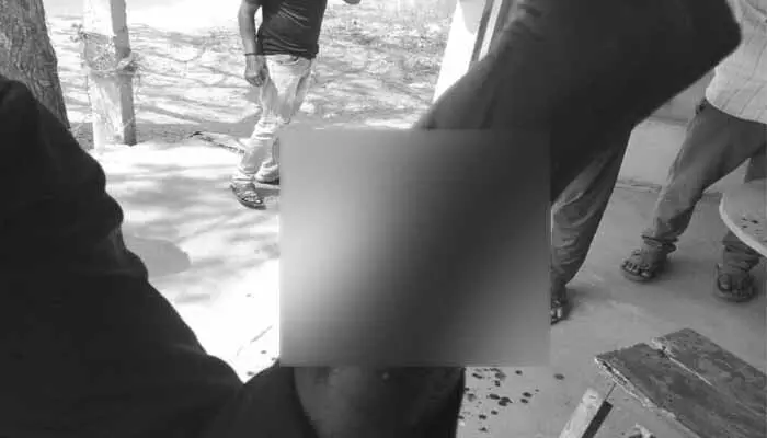 కొడుకు పై తండ్రి కత్తితో దాడి